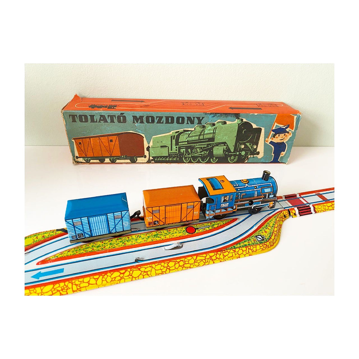 Selling Csengos Mozdony Hungarian Tin Locomotive Train Toy